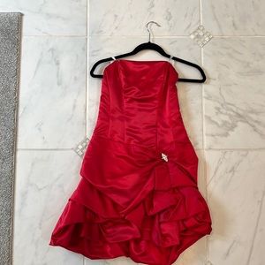 Jessica McClintock red strapless dress